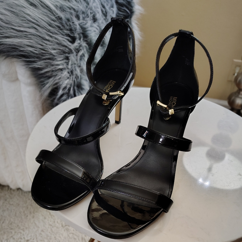🆕⭐ Micheal Kors Black Patent Sandals Heels - Picture 12 of 16